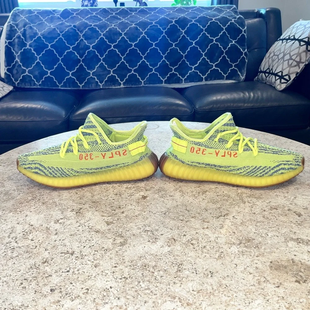 2017 Like-New Condition Yeezy Boost SPLY 350 V2 'Semi Frozen Yellow' size 10